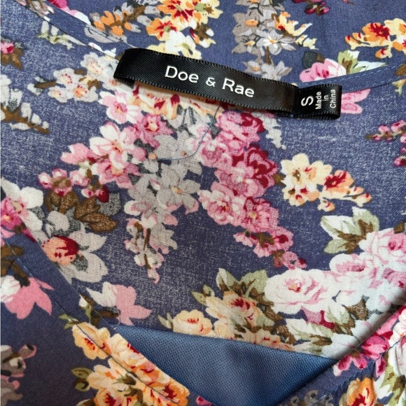 DOE & RAE BLUE/PINK FLORAL SLEEVELESS RUFFLE V-NECK CRUISE WEAR MAXI DRESS SZ S - Picture 5 of 9